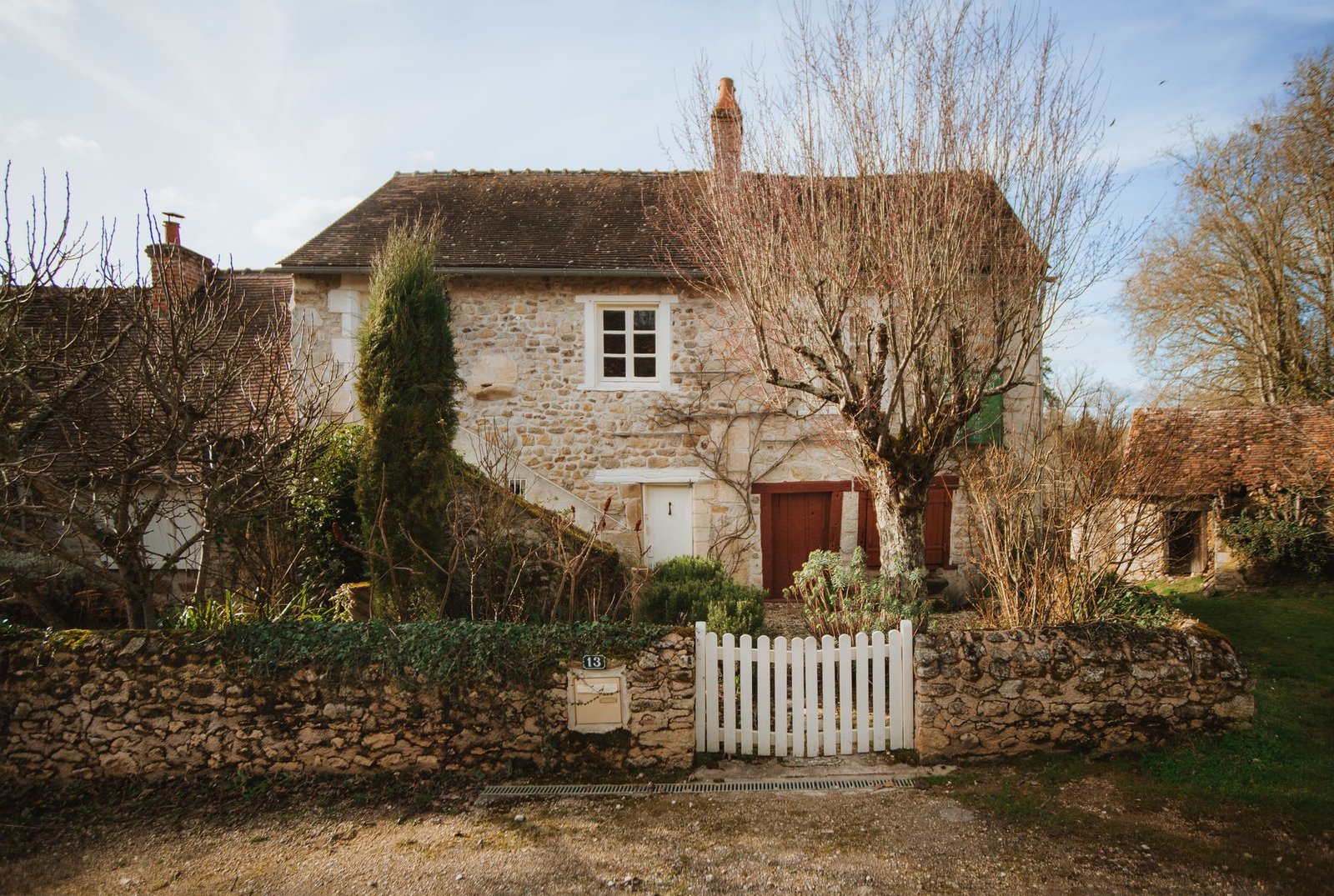 Clooney Family Evacuates France Home